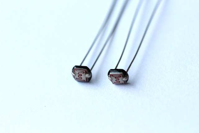 LDR 5MM 16-33K   THT (A906012)