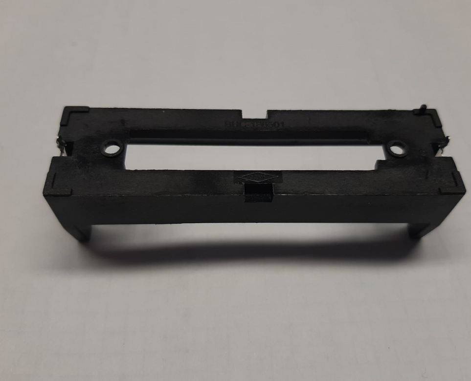 BATTERY HOLDER BLACK 18650 THT (*)